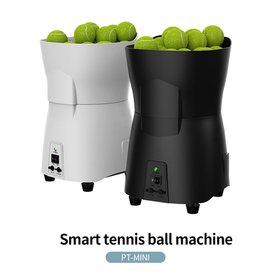 Une nouvelle machine à balle de tennis à commande à distance automatique portable avec contrôle APP